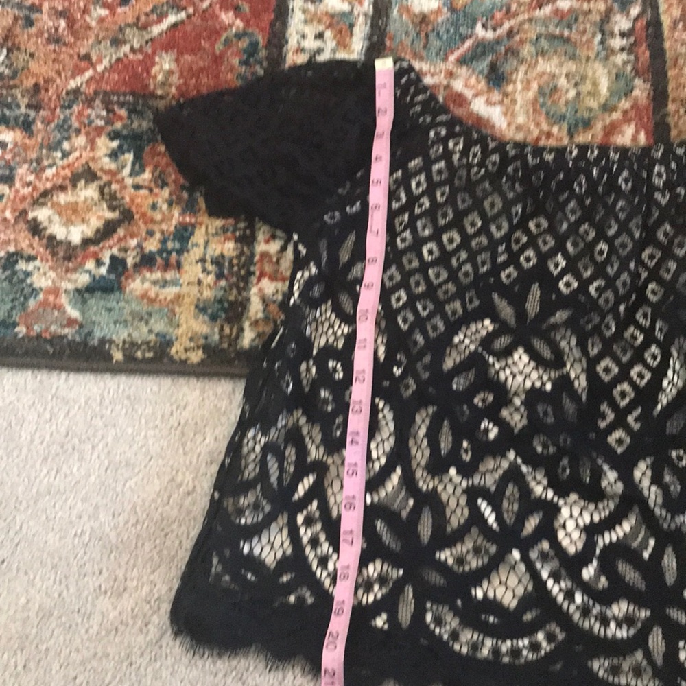 💃🏿Lace Top💃🏿 - Picture 4 of 6